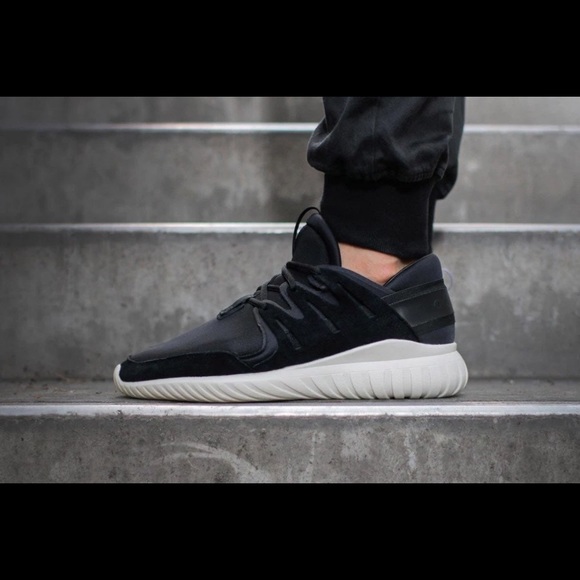 adidas tubular radial men's